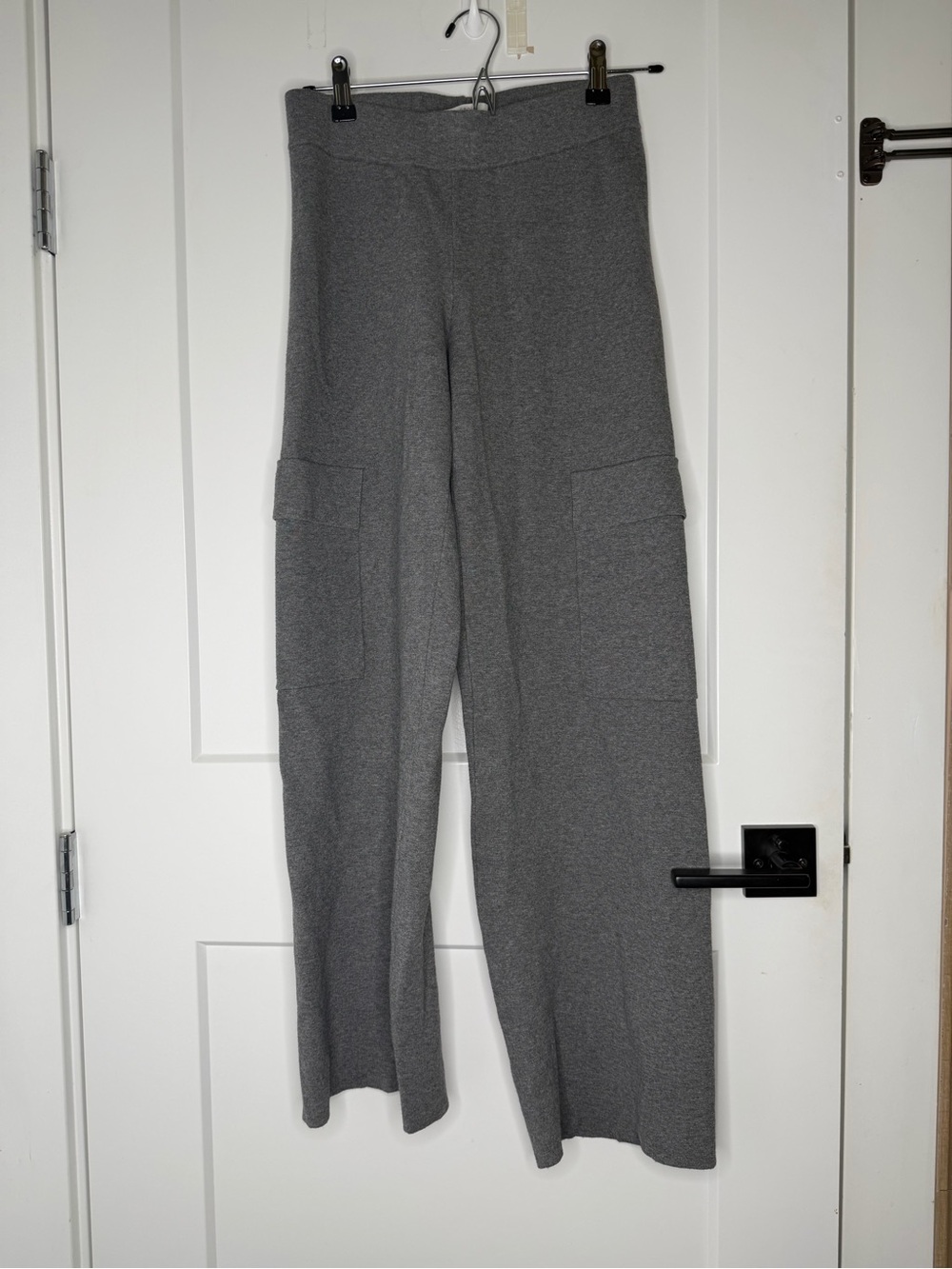 Aritzia Wide-Leg Knit Cargo Pants in Gray